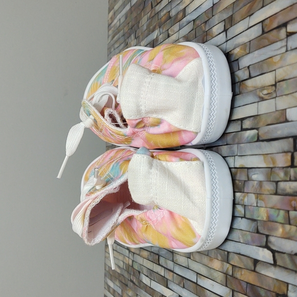 TIE DYE Slip-on Canvas Summer Sneakers - EUC - Size XL - Picture 6 of 6